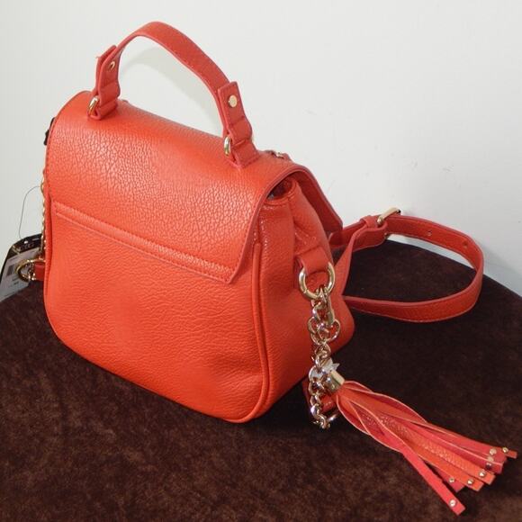 NWT BCBG PARIS Red Faux Leather Quilted Shoulder Bag Flap Chain Link Tassel - Picture 12 of 16